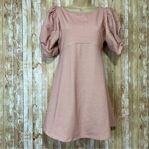 Puffy sleeve pink and white free people dress
Size XS